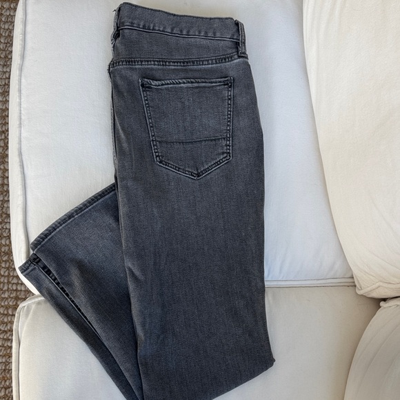 Banana Republic Bundle- Men's Blue and Gray Travel Jeans - Picture 6 of 12